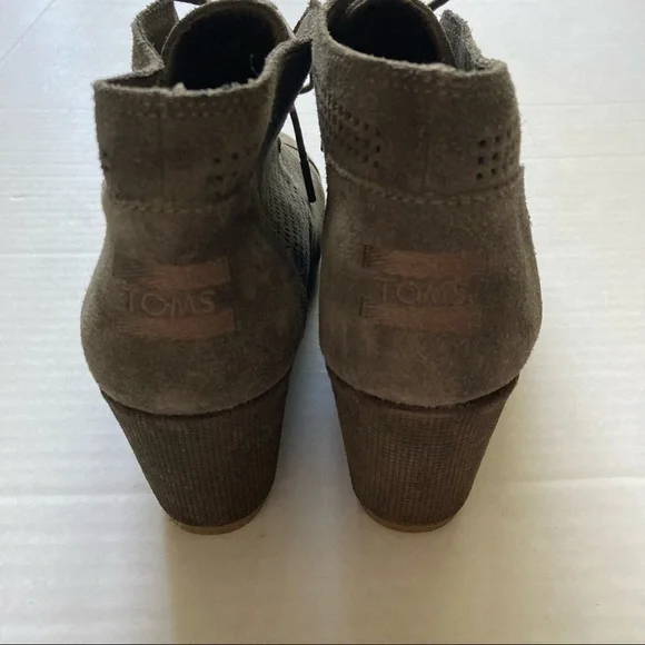 Toms Lace Up Wedge Booties Green/Gray 9.5 - Picture 8 of 10